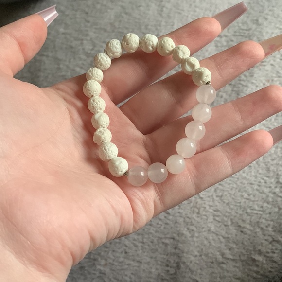 Lava rock and Rose quartz beaded Bracelet - Picture 4 of 4